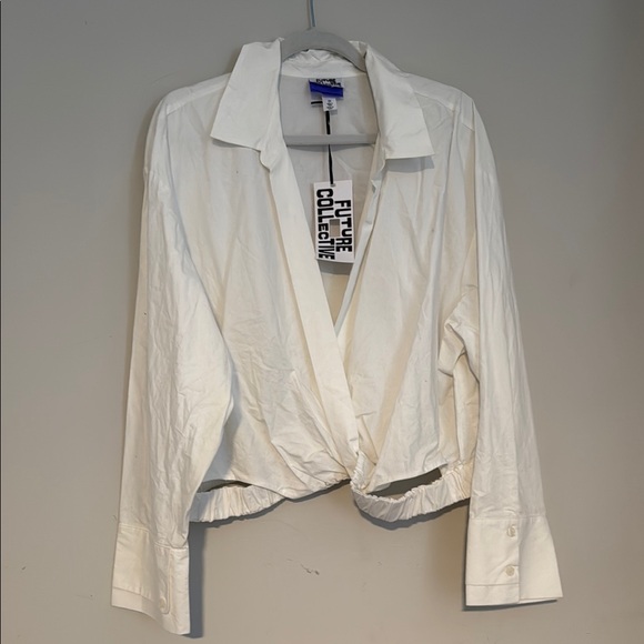 Women's Elegant White Blouse - Picture 1 of 8